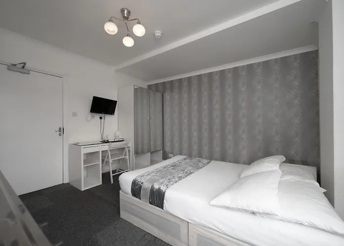 Flexistay Tulsi Aparthotel